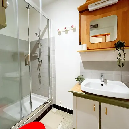 Апартаменты Passiflora - 8 Personnes - Check In H24 - Wifi Лион